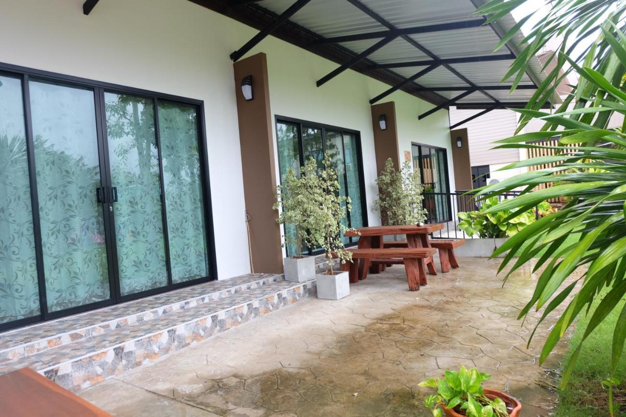 The Win Hotel Bang Saphan Dış mekan fotoğraf
